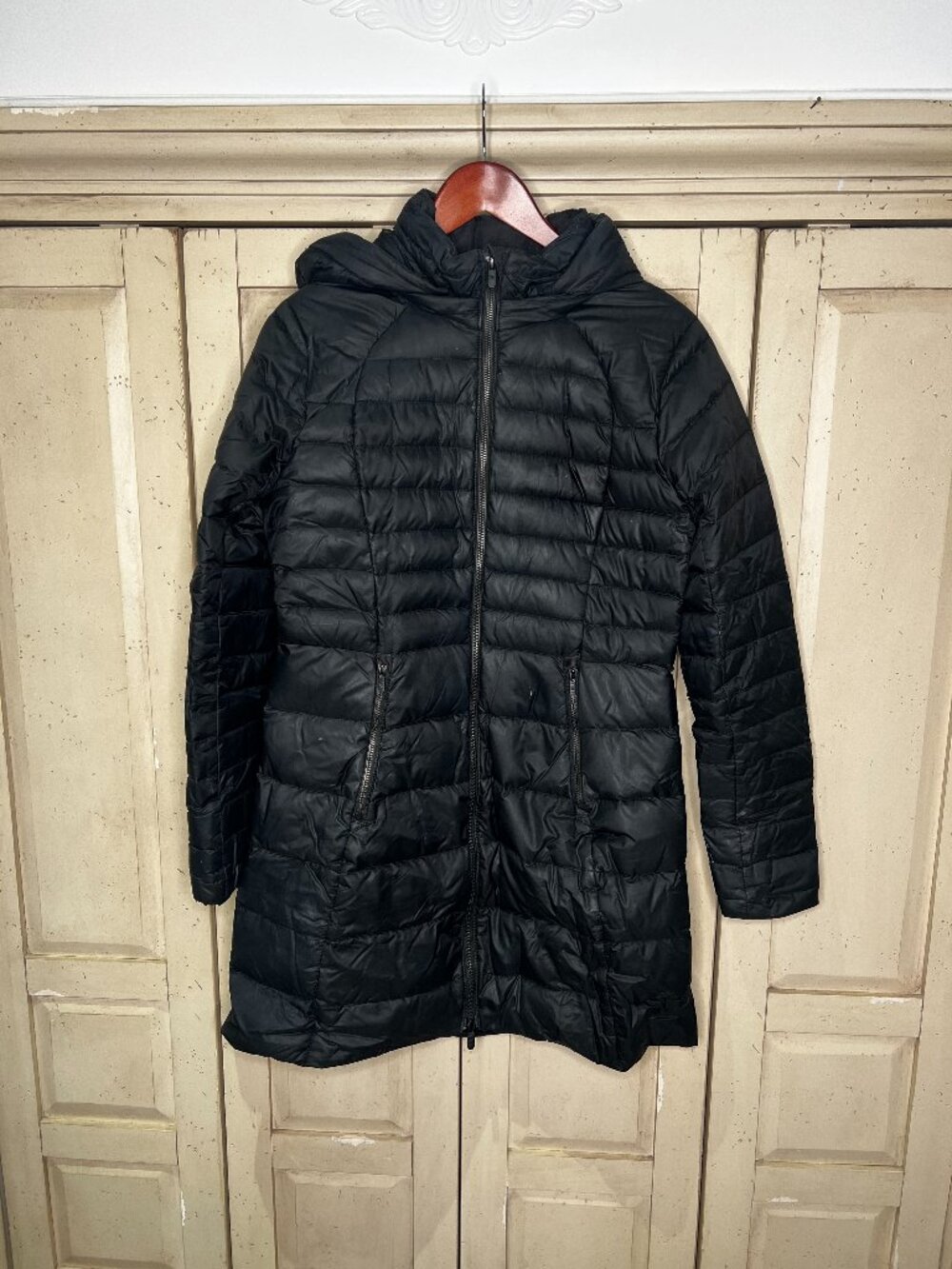 Lululemon Black Long Quilted Puffer Coat Hooded Zip Pockets Women's Size 8 - Picture 2 of 11